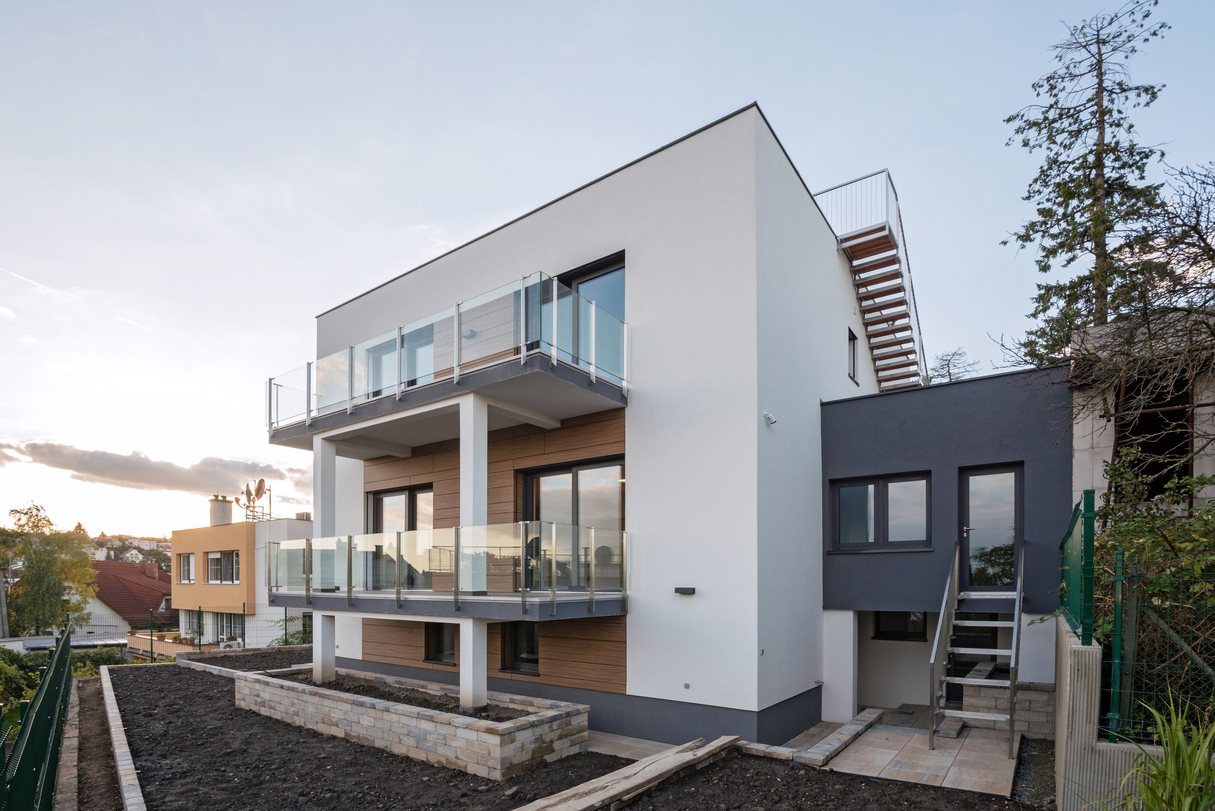 Contemporary house exterior